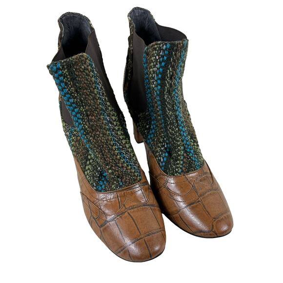 Tracy Porter Boho Unique Brocade Fabric Croc Leather Pull On Ankle Booties Sz 9